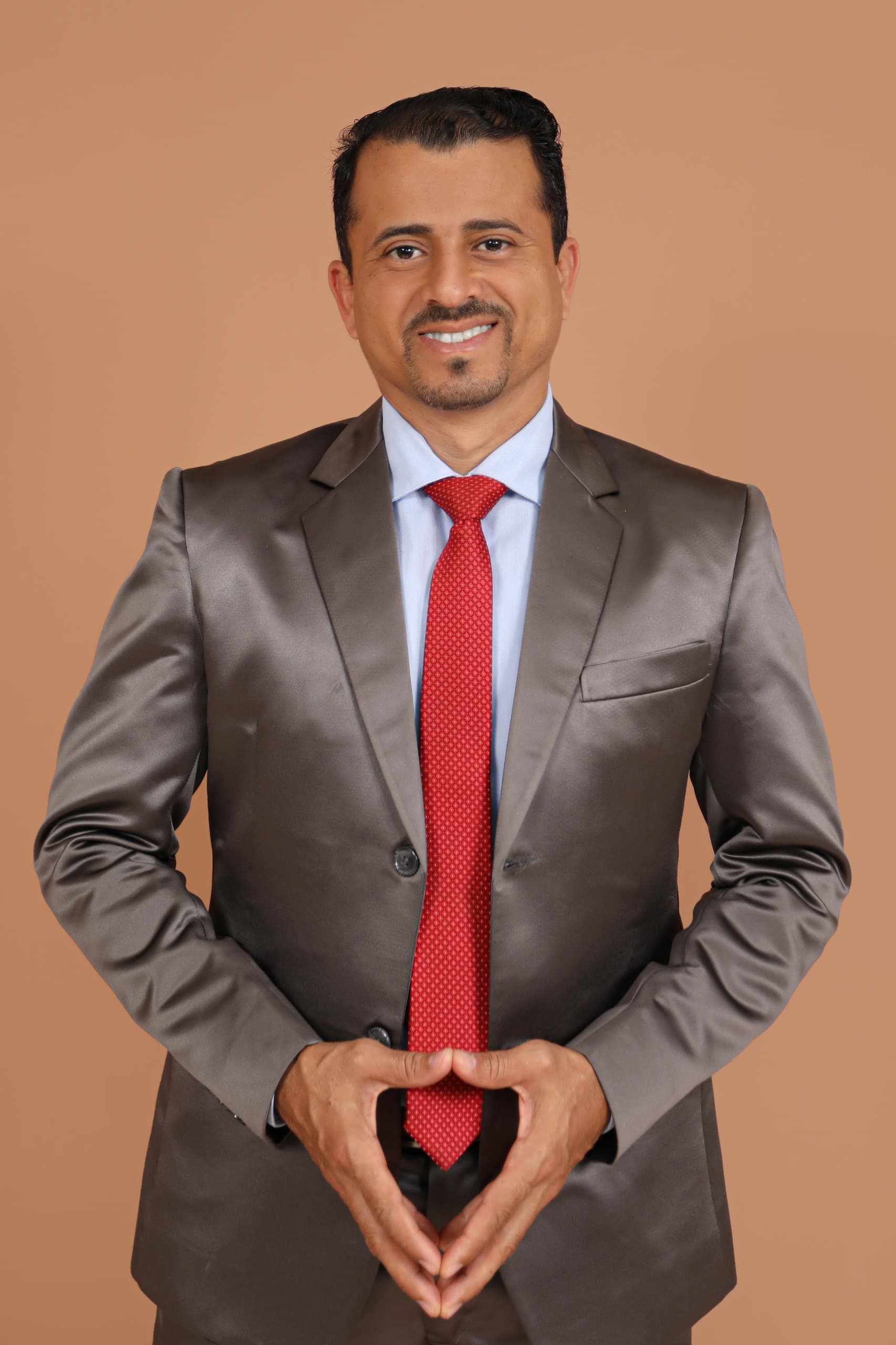 Retrato profesional del Lic. Edwin Felipe Severino